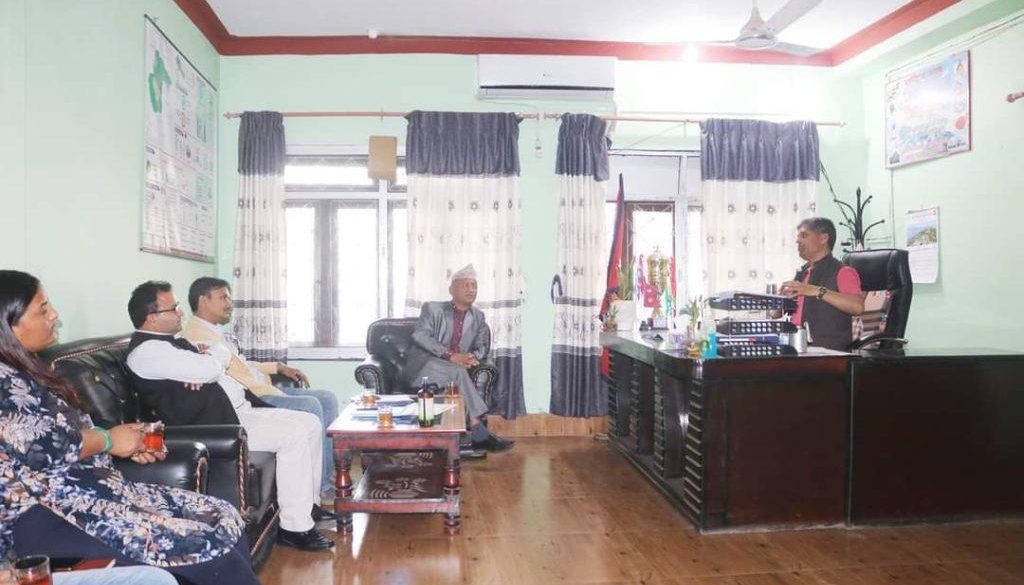 वीरेन्द्रनगर नगरपालिकाले छाडा पशु व्यवस्थापन गर्न गौशाला निर्माण गर्दै