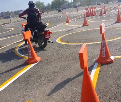 Trail-Test-for-Getting-Motorcycle-Driving-License-2015
